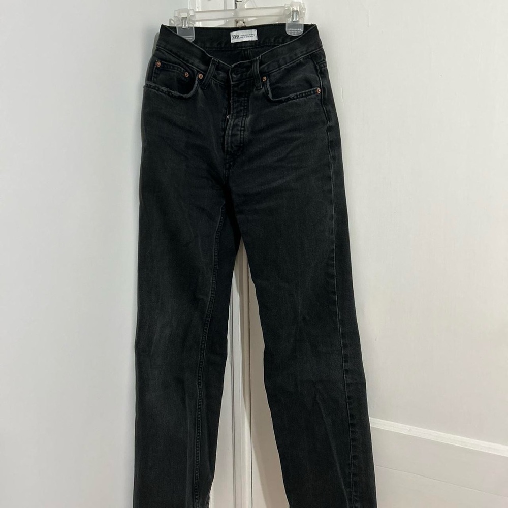 Zara Women's Black Straight Leg Jeans